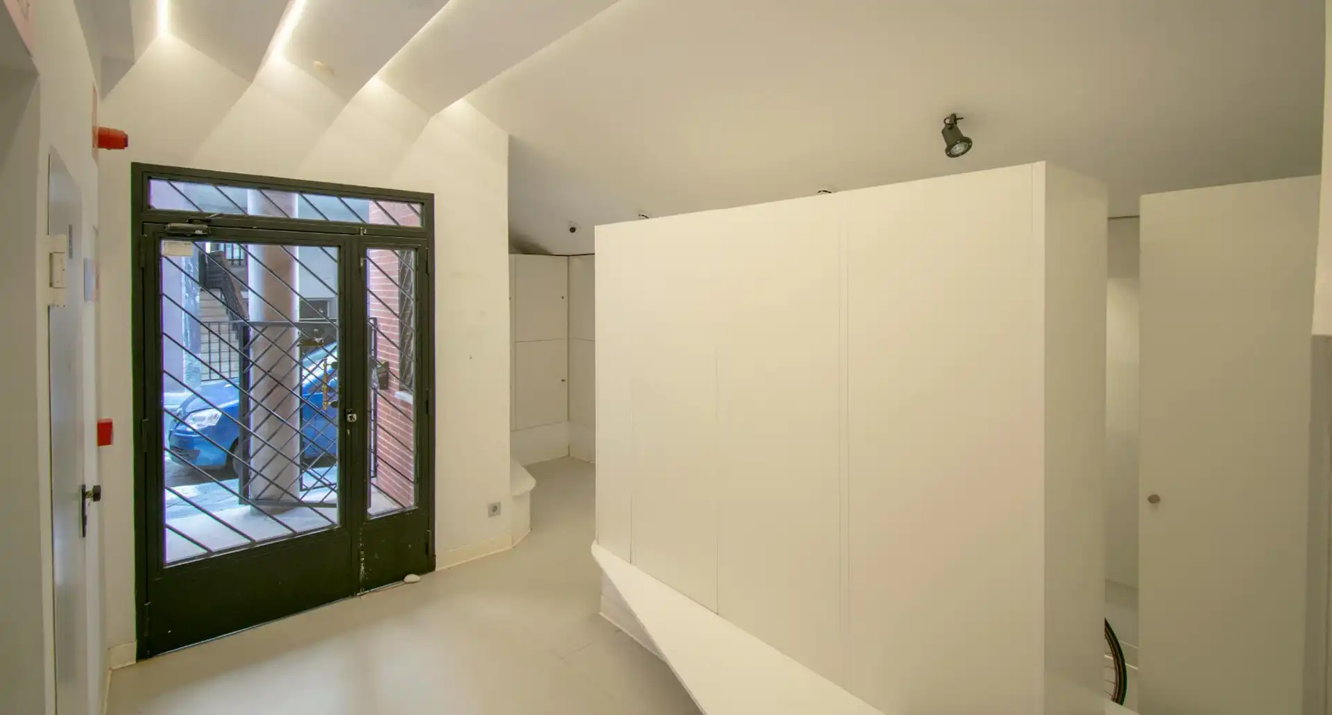Flat for share in Madrid  with Air Conditioner, Heating and Furnished