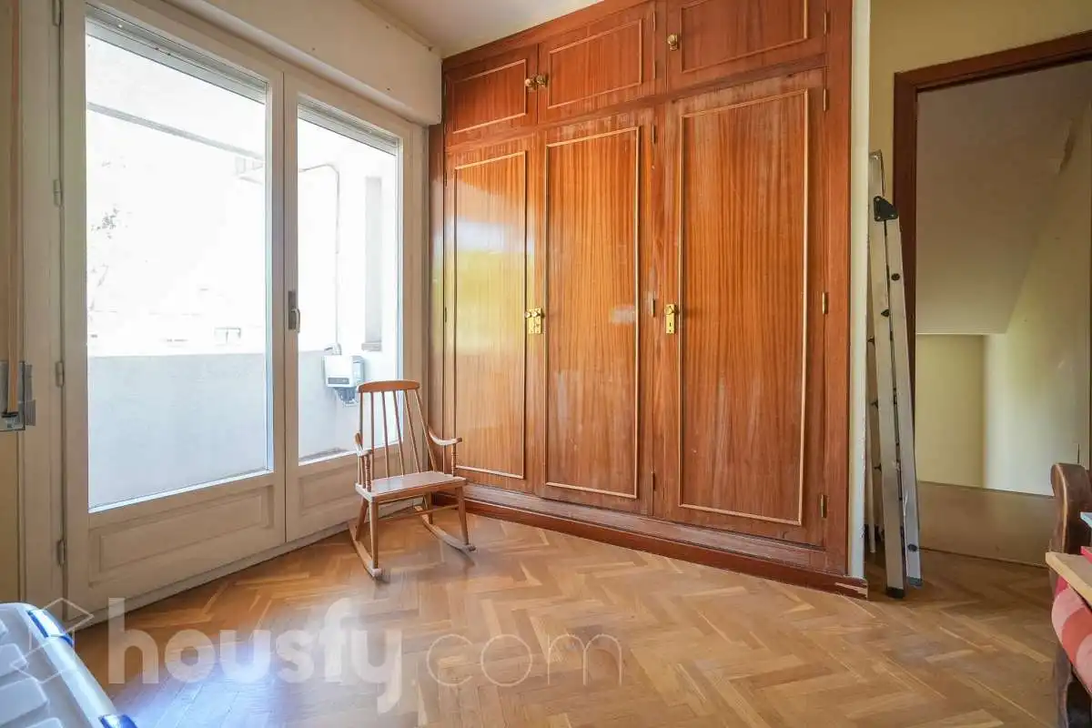 Bedroom of Houses for sale in Madrid  with Air Conditioner, Heating and Private garden