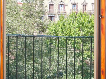 Appartamento con balcone in vendita a Eixample