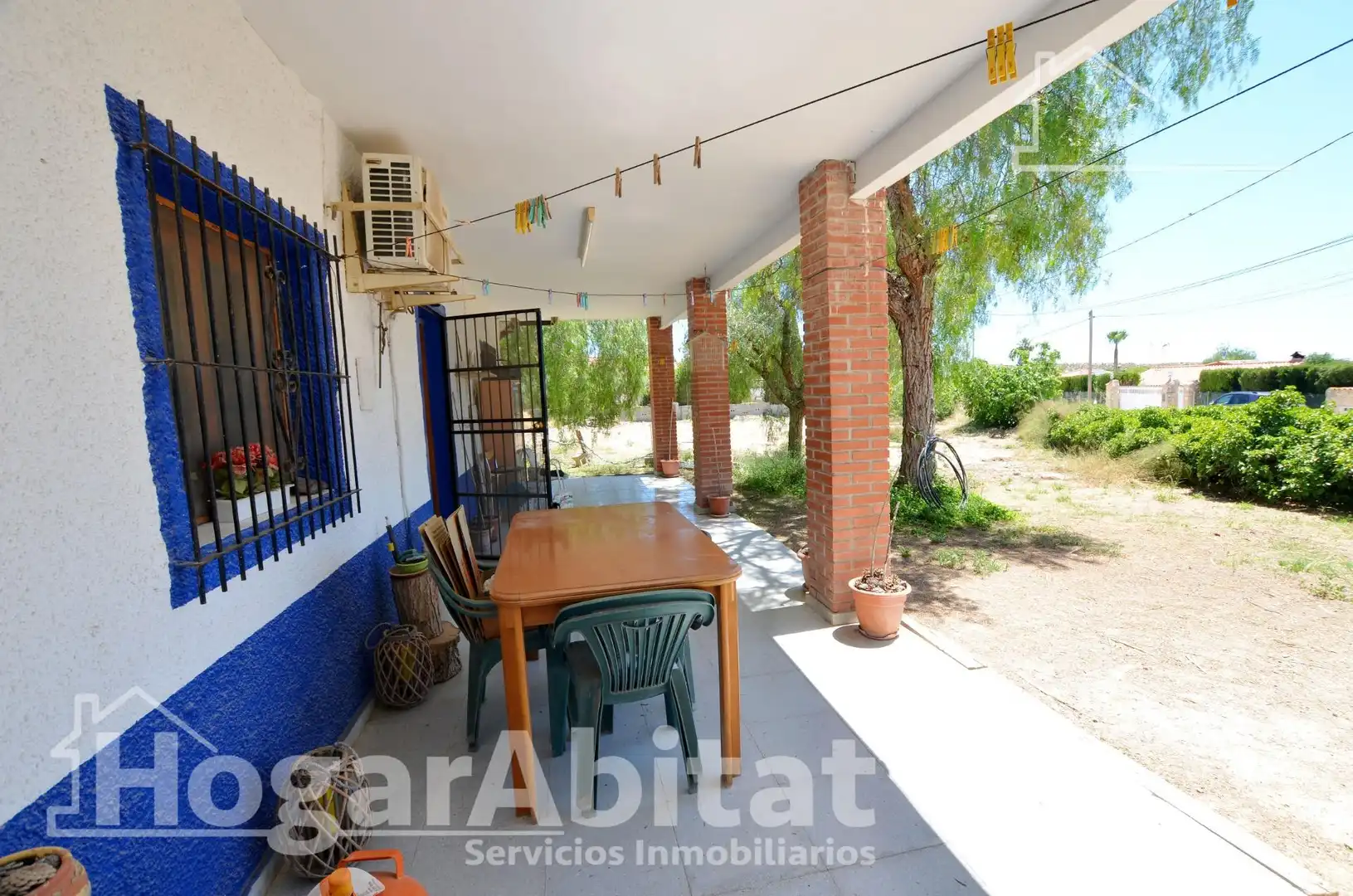 Vista exterior de Casa o xalet en venda en Alicante / Alacant amb Aire condicionat, Calefacció i Jardí privat