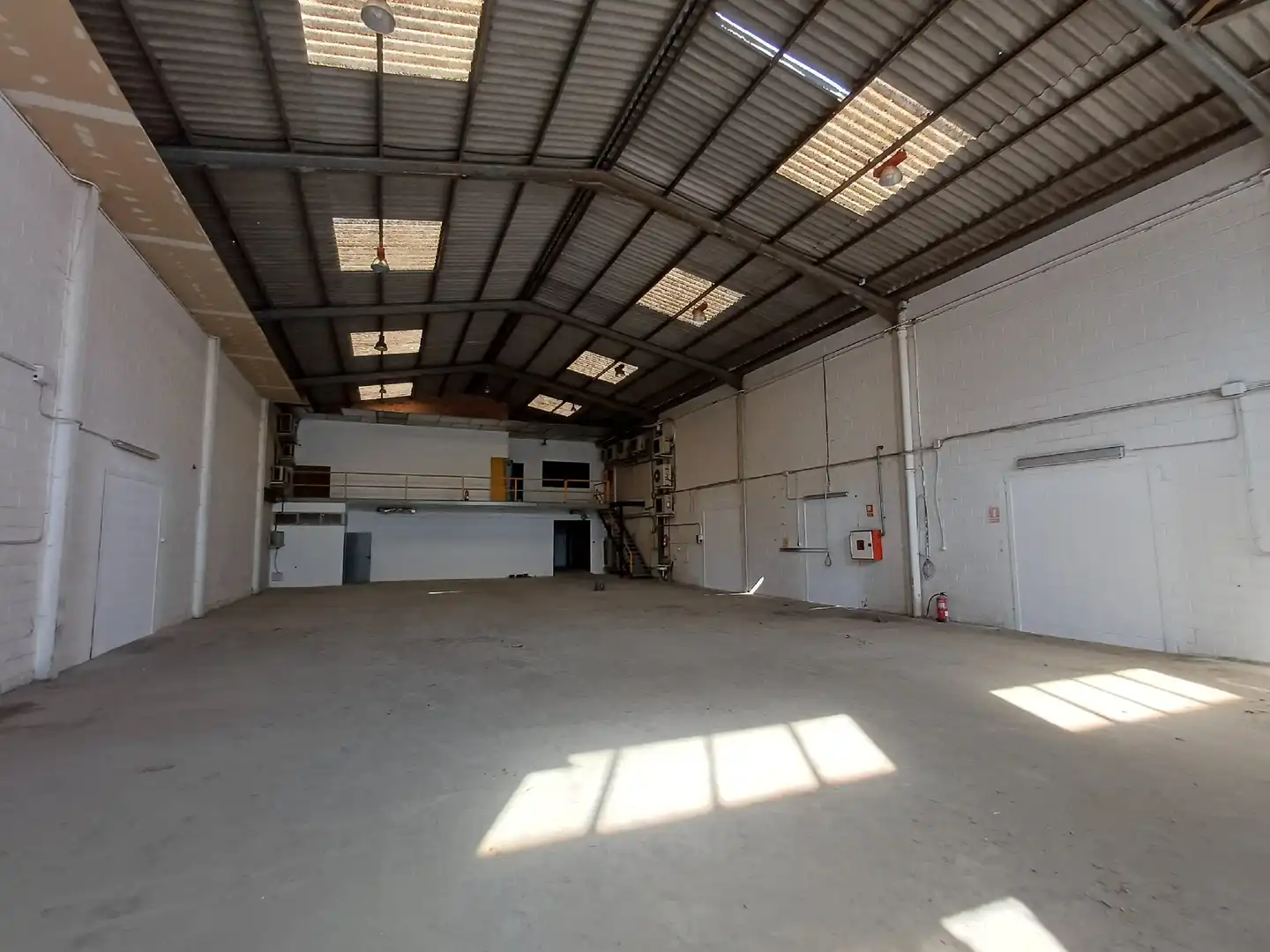 Industrial building for sale in Canovelles, imagen 8