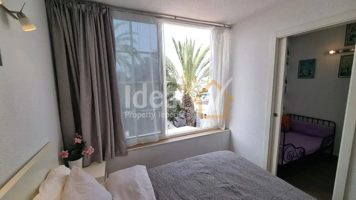 Dormitori de Casa adosada en venda en Adeje amb Jardí privat, Terrassa i Piscina comunitària