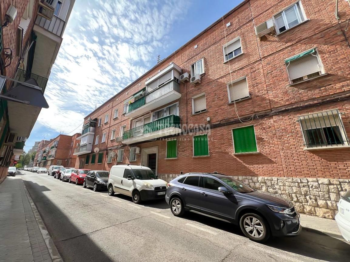 Exterior view of Flat for sale in  Madrid Capital  with Heating, Parquet flooring and Terrace