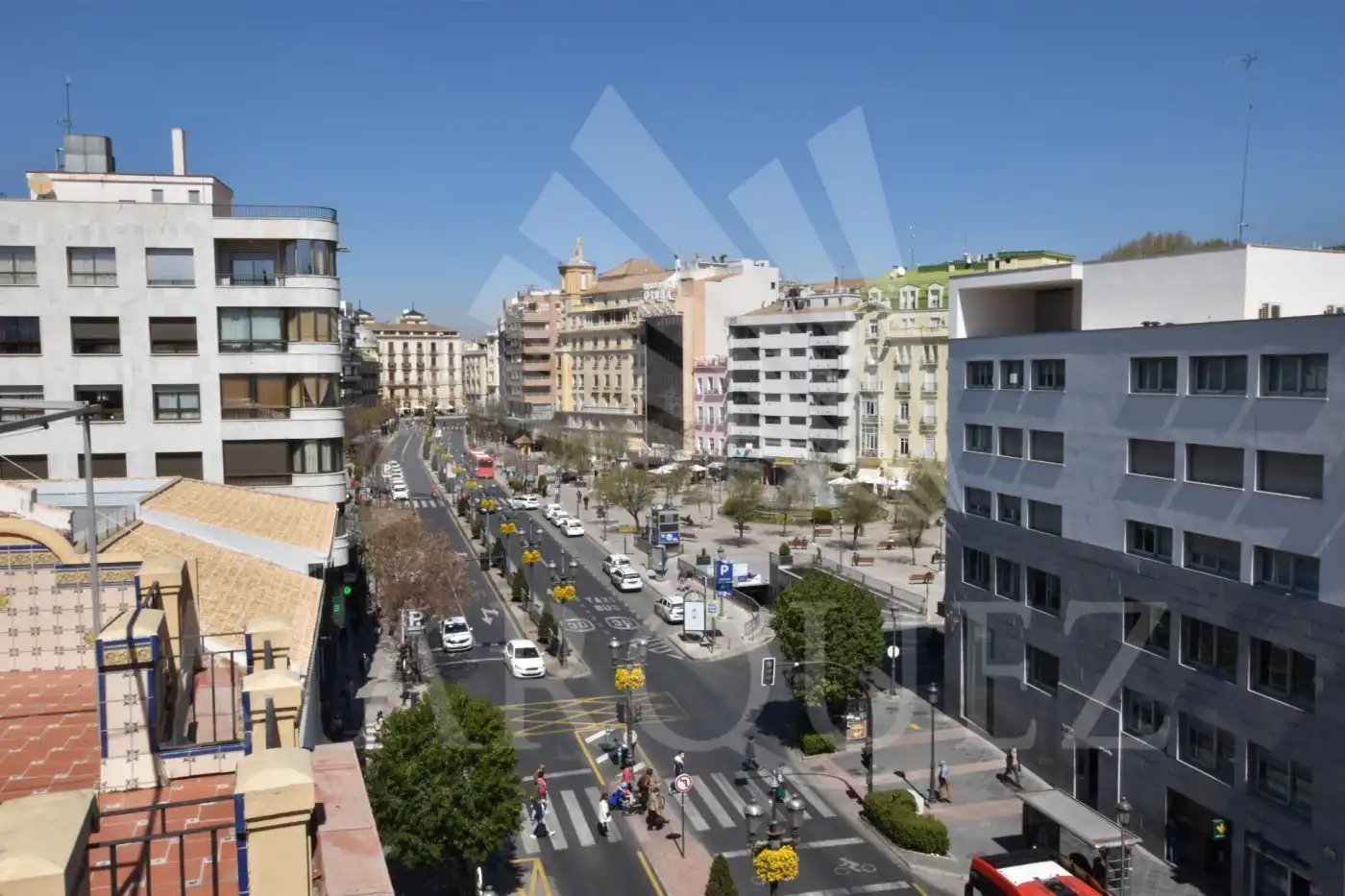 Außenansicht von Gebäude zum Verkauf in Granada