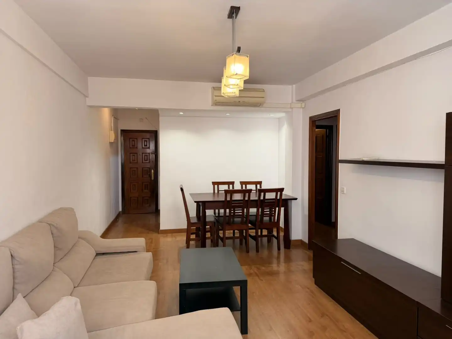 Sala d'estar de Pis en venda en Barcelona amb Calefacció
