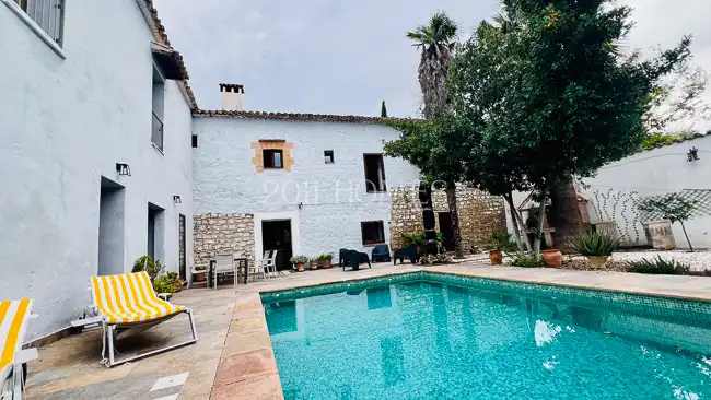 Vista exterior de Finca rústica en venta en Úbeda con Jardín privado, Terraza y Piscina