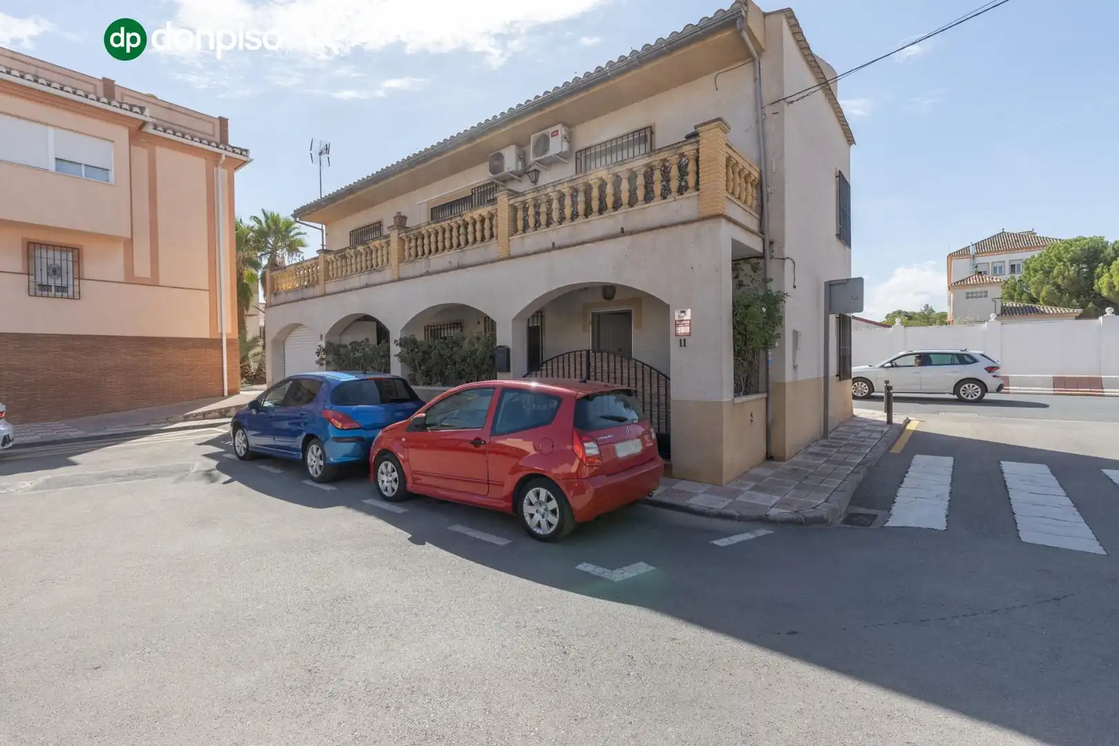 Vista exterior de Casa o xalet en venda en Armilla amb Aire condicionat i Terrassa