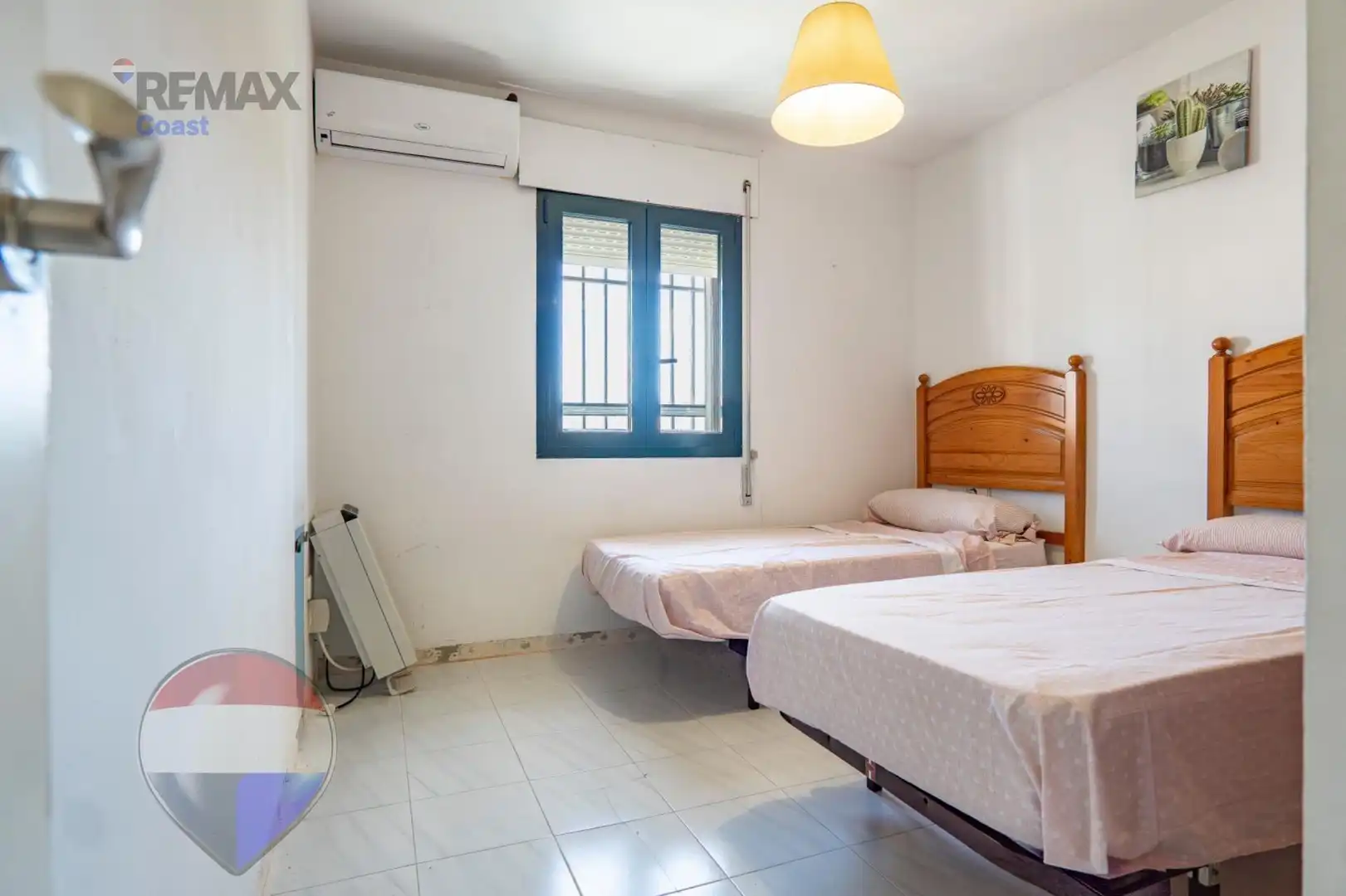 Dormitori de Casa o xalet en venda en Rincón de la Victoria amb Aire condicionat, Jardí privat i Piscina