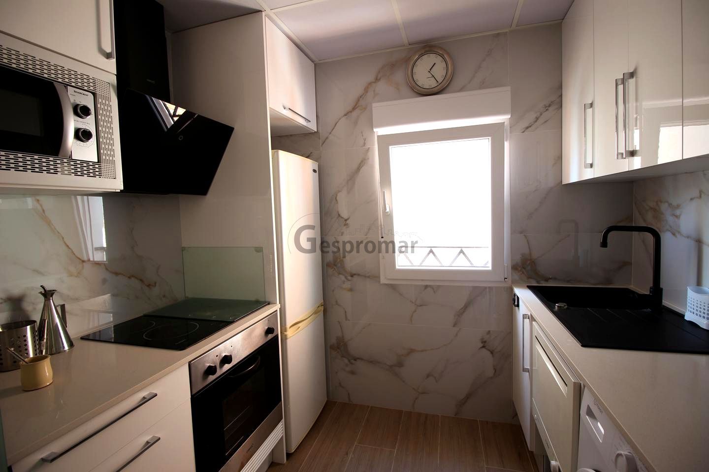 Cocina de Piso de alquiler en  Madrid Capital con Aire acondicionado, Calefacción y Amueblado