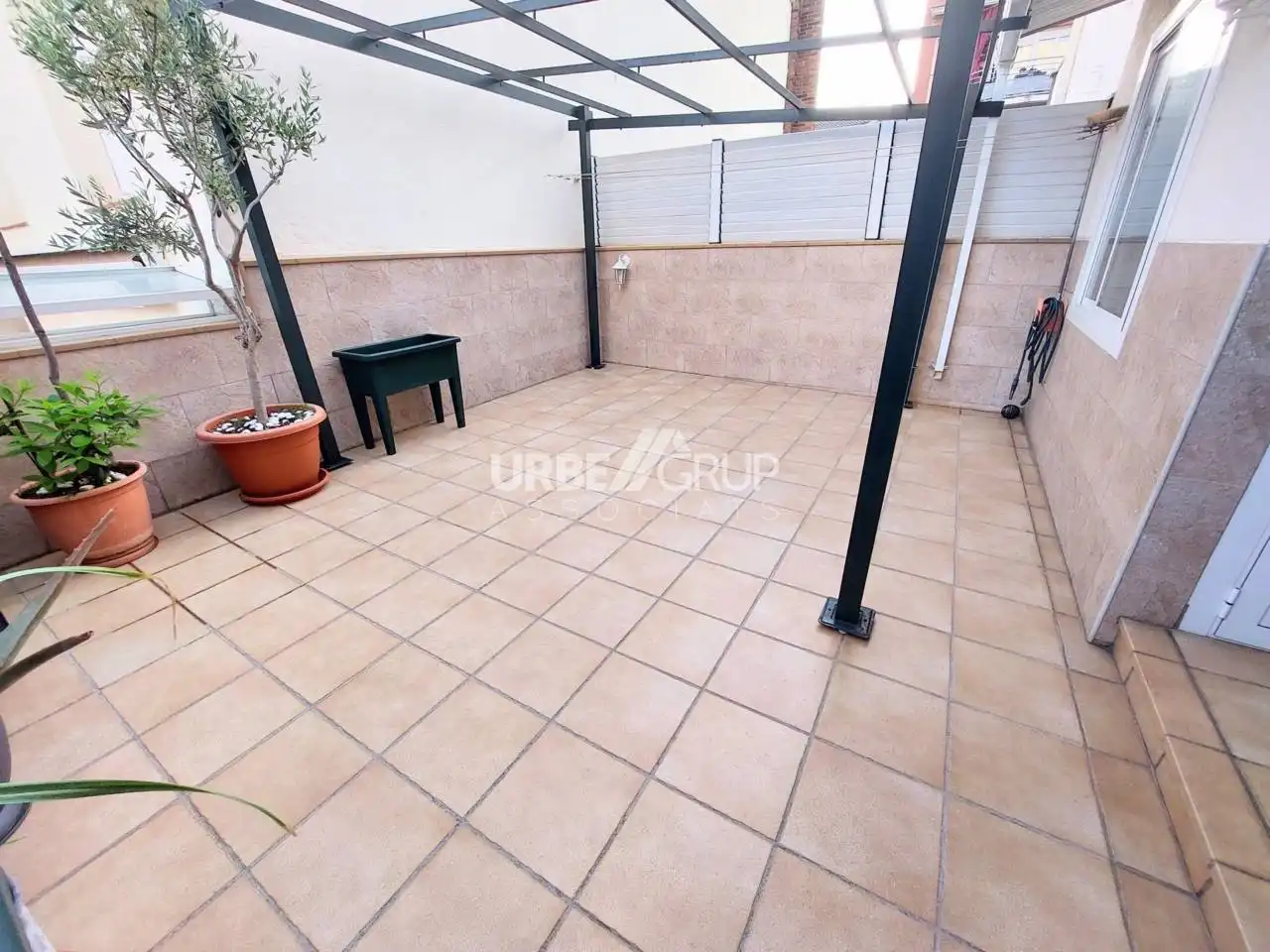 Terrassa de Casa o xalet en venda en Terrassa amb Calefacció i Alarma