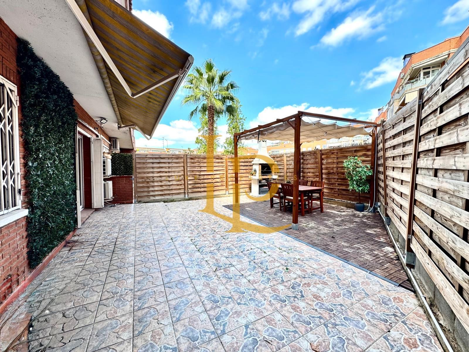 Terrace of Planta baja for sale in Rubí  with Air Conditioner, Heating and Parquet flooring