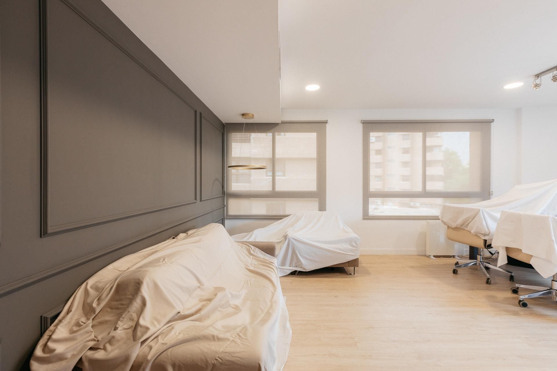 Bedroom of Office for sale in  Valencia Capital  with Air Conditioner and Heating