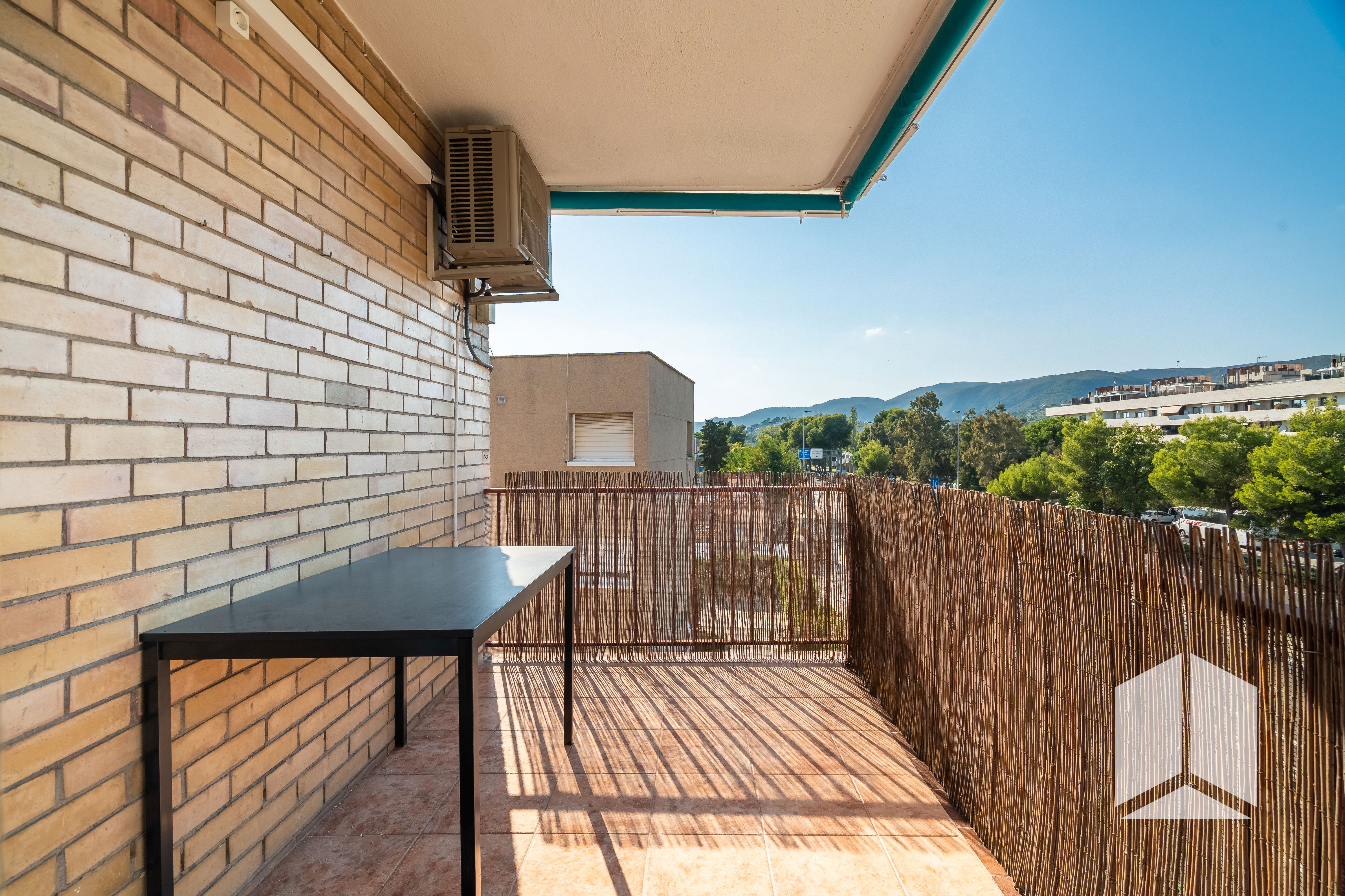 Ático en venta en Avinguda de Castelldefels, Lluminetes