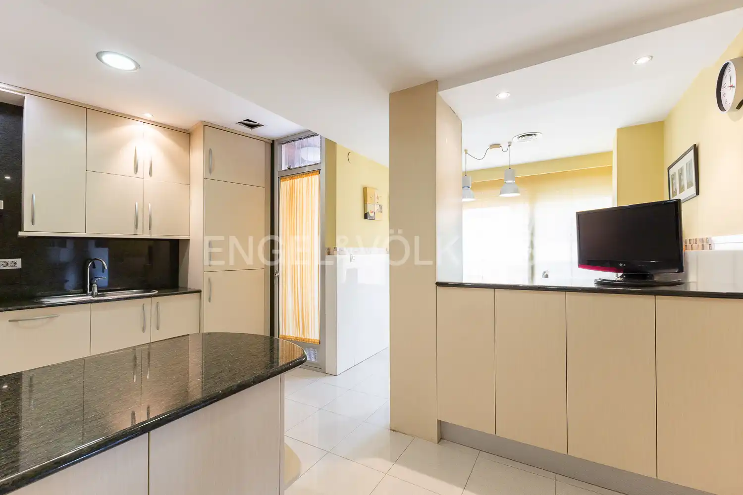 Cocina de Apartamento en venta en Castellón de la Plana / Castelló de la Plana con Aire acondicionado, Calefacción y Parquet
