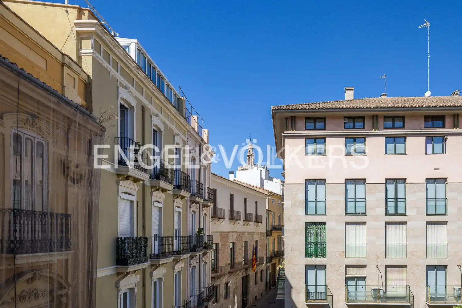 Vista exterior de Pis en venda en Valencia amb Aire condicionat, Calefacció i Moblat