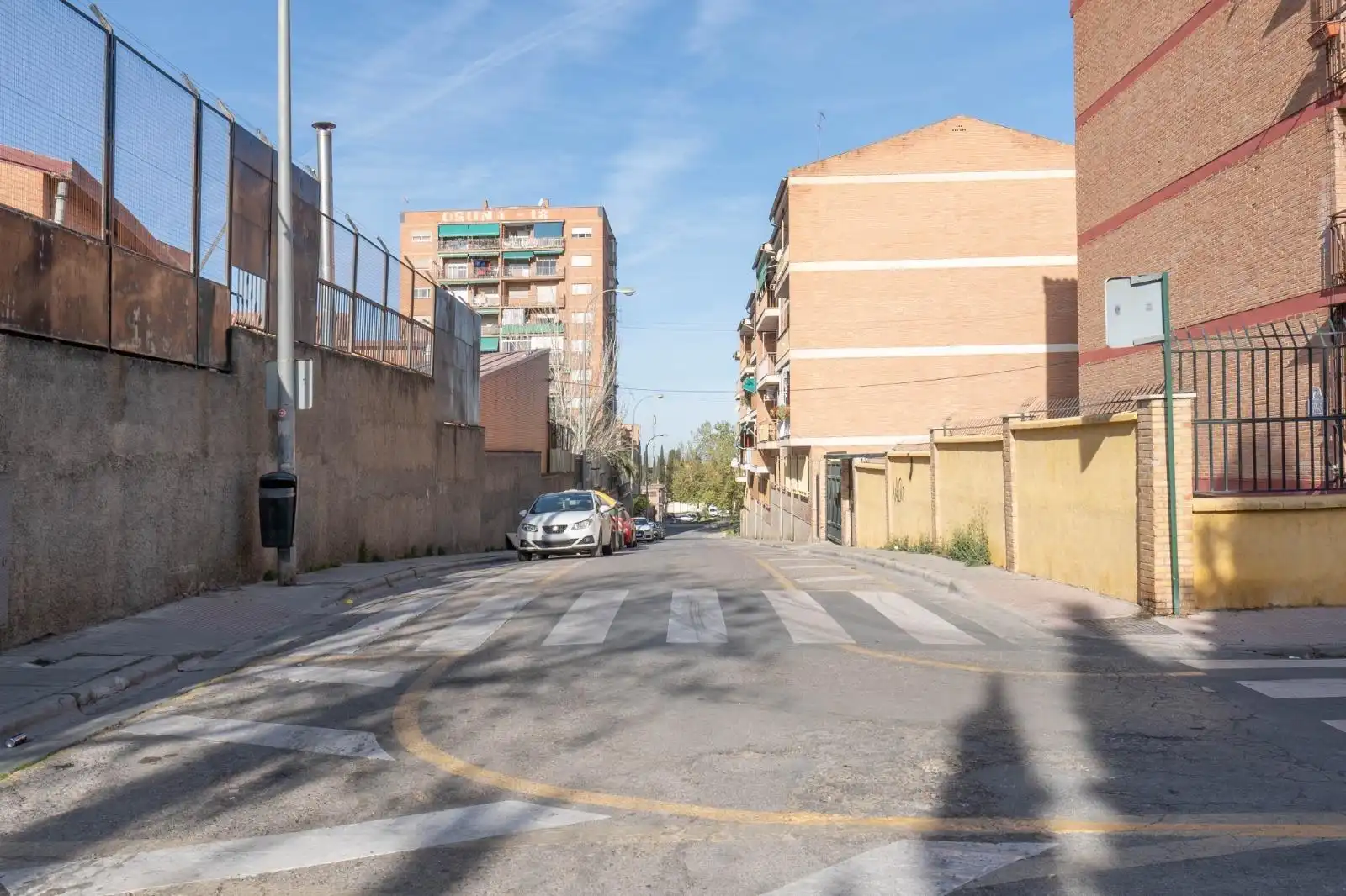 Exterior view of Flat for sale in Granada  with Air Conditioner, Heating and Terrace
