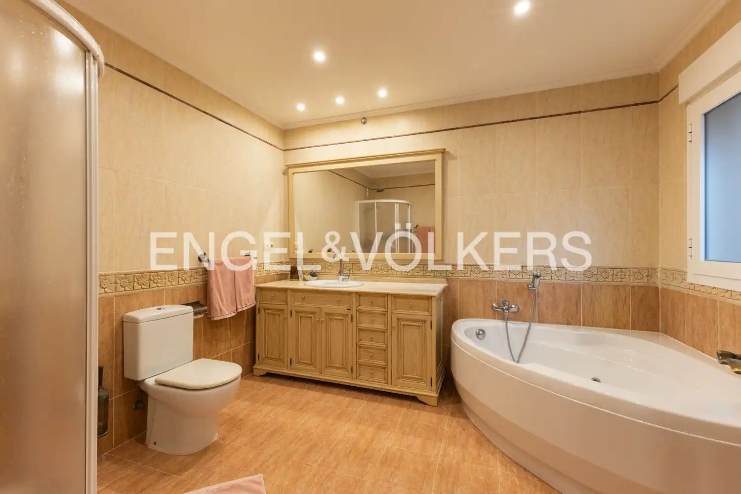 Bany de Casa o xalet en venda en Oropesa del Mar / Orpesa amb Aire condicionat, Calefacció i Jardí privat