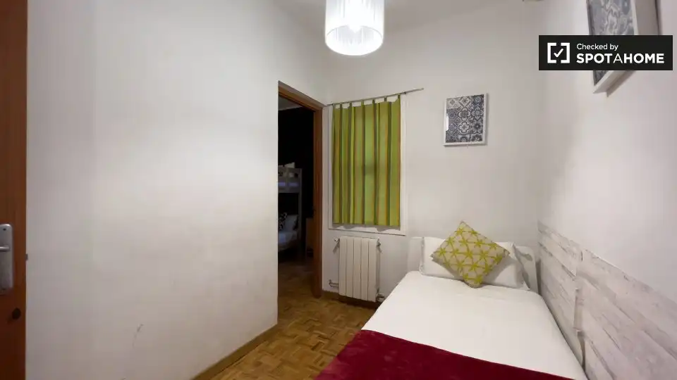 Room in Sant Andreu de Palomar