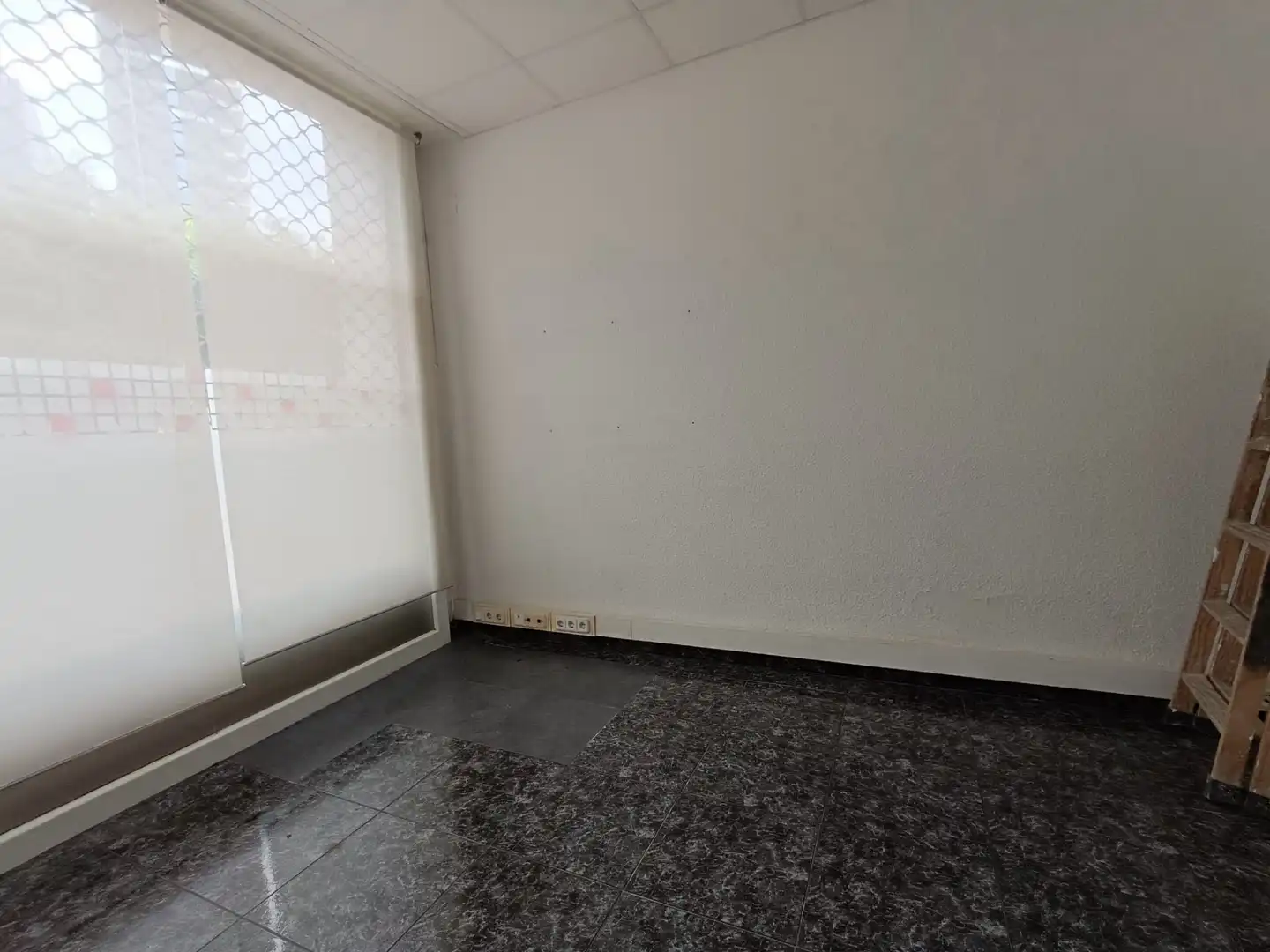 Geschaftsraum zur Miete in L'Hospitalet de Llobregat mit Alarm