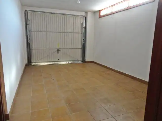 Casa adosada en venta en Hontoria del Pinar con Calefacción, Terraza y Trastero
