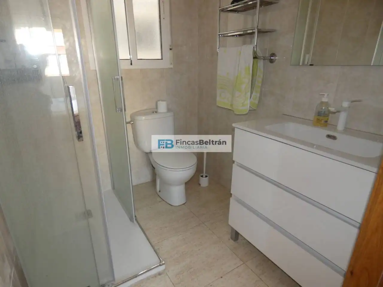 Baño de Piso en venta en Benicarló con Aire acondicionado, Terraza y Amueblado