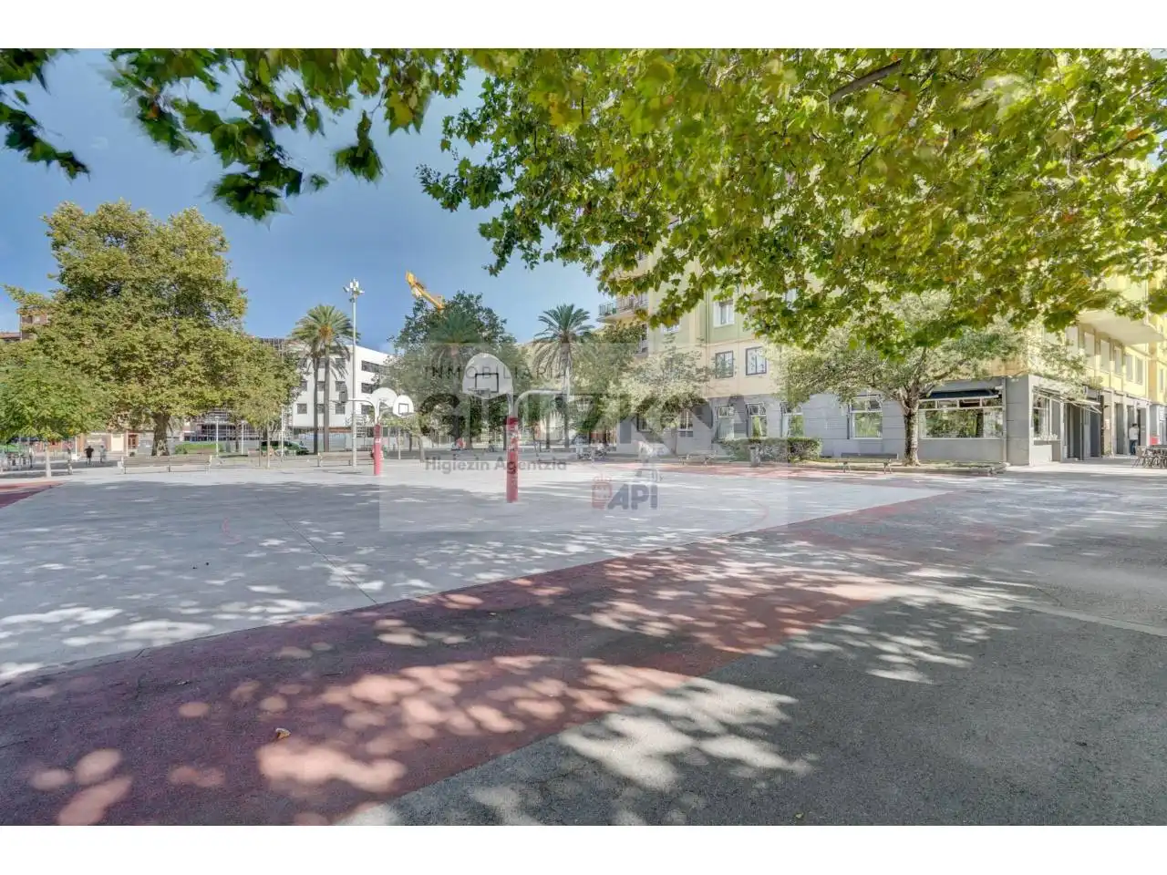 Exterior view of Commercial properties for rent in Deusto