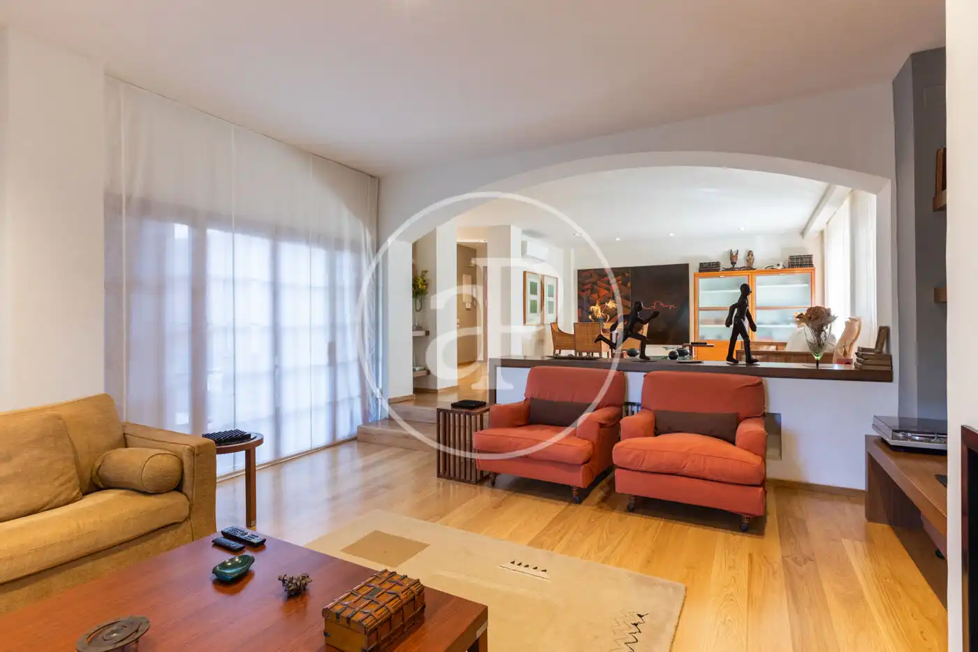 Sala d'estar de Casa o xalet en venda en Chiva amb Aire condicionat, Calefacció i Jardí privat