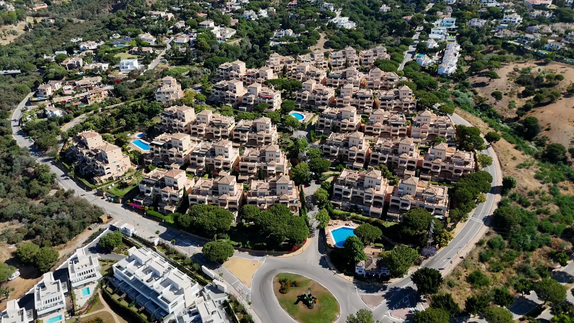 Vista exterior de Àtic en venda en Marbella amb Aire condicionat, Calefacció i Terrassa