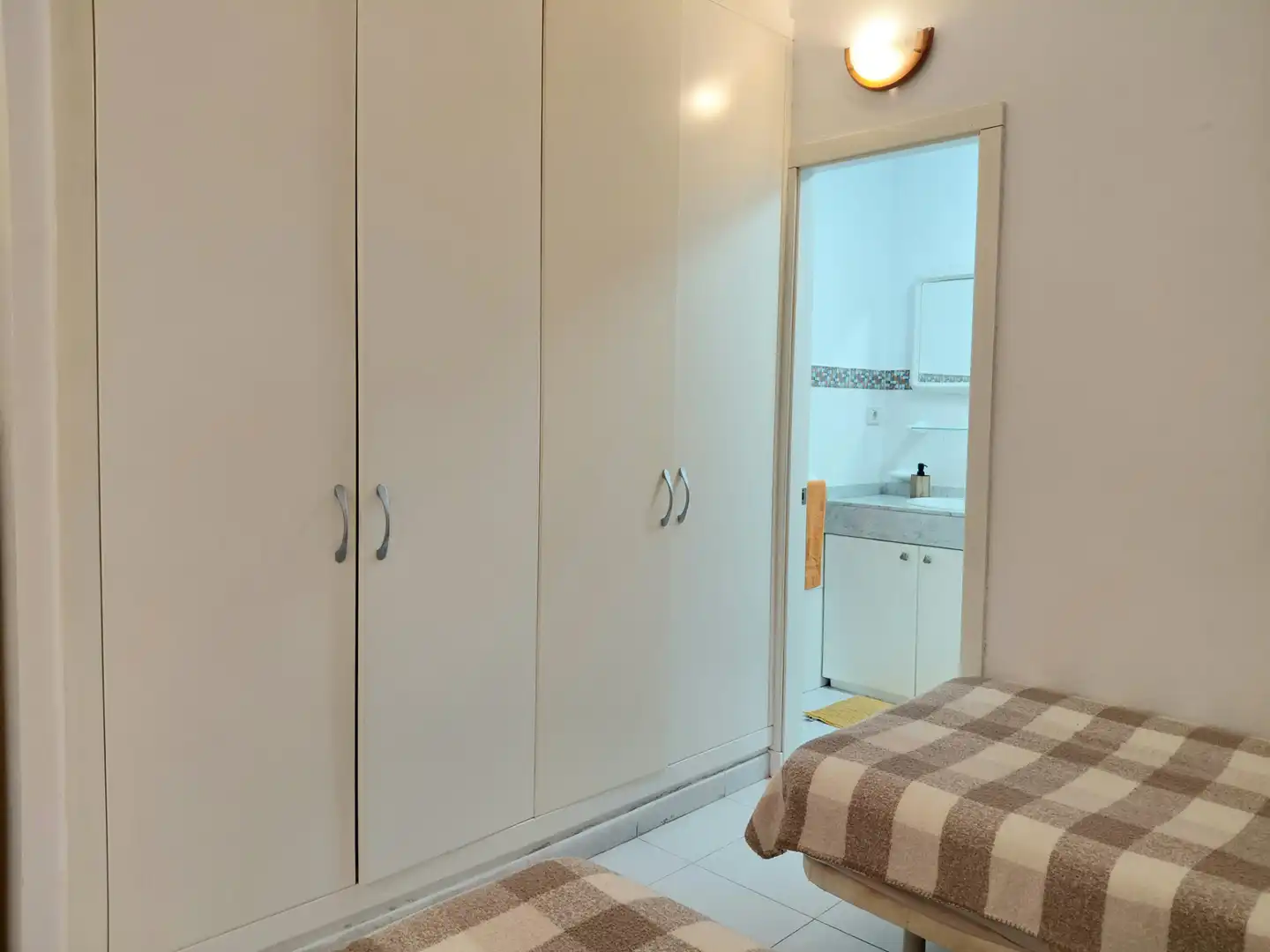 Habitación de Estudio de alquiler en Las Palmas de Gran Canaria con Amueblado, Lavadora y Microondas
