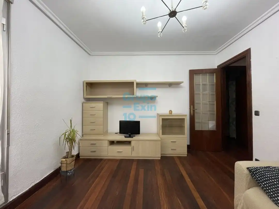 Sala de estar de Piso en venta en Donostia - San Sebastián  con Calefacción y Balcón