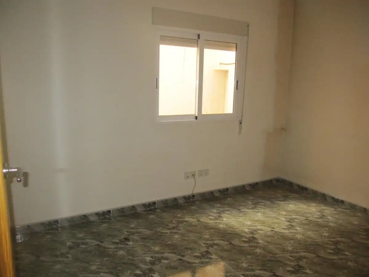 Schlafzimmer von Büro zur Miete in Murcia mit Terrasse