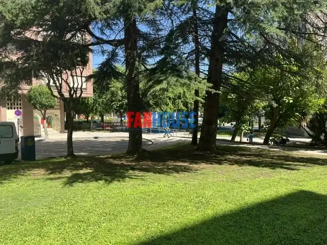Vista exterior de Pis en venda en Oviedo  amb Calefacció, Terrassa i Traster