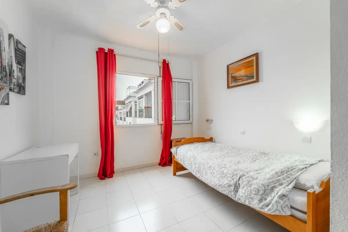 Schlafzimmer von Maisonette zum Verkauf in Málaga mit Klimaanlage, Heizung und Privatgarten