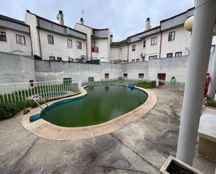 Piscina de Casa o xalet en venda en Villares de la Reina amb Calefacció, Jardí privat i Balcó