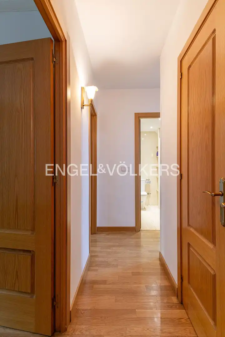Wohnung zur Miete in Madrid mit Klimaanlage, Heizung und Parkett