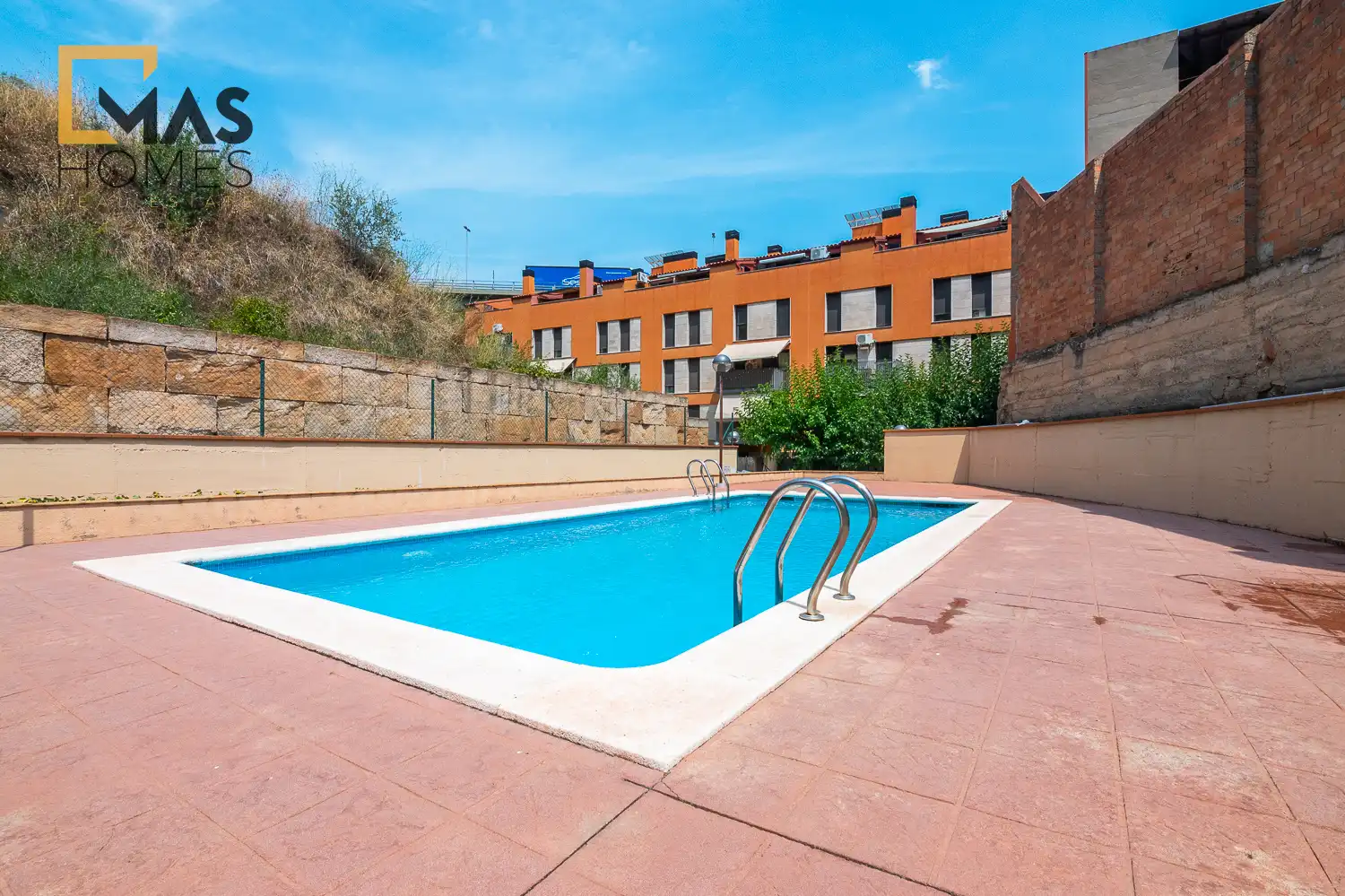 Piscina de Dúplex en venda en Martorell amb Aire condicionat, Calefacció i Terrassa