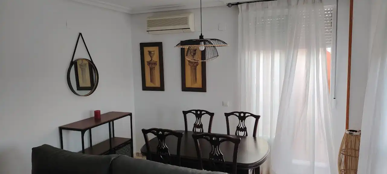 Comedor de Dúplex de alquiler en Linares con Aire acondicionado, Calefacción y Terraza