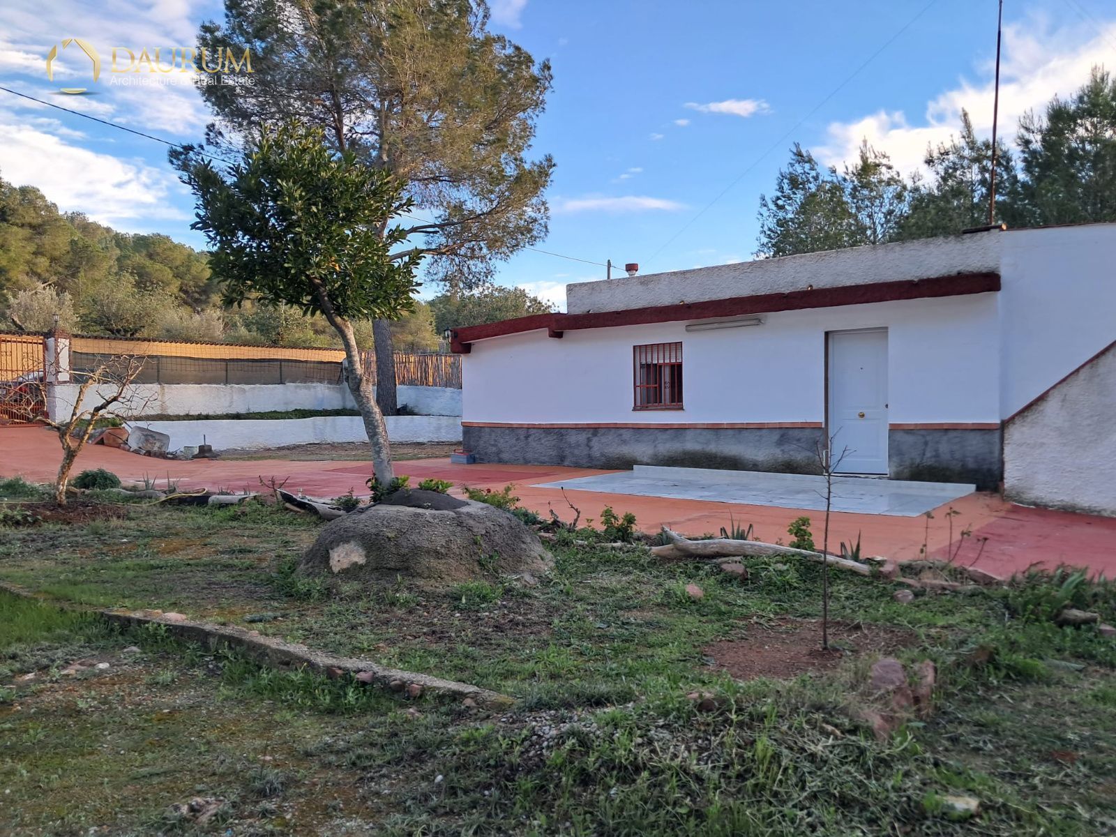 Vista exterior de Casa o xalet en venda en Vilamarxant amb Terrassa, Traster i Piscina
