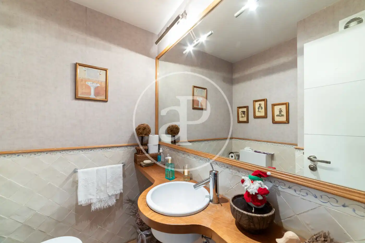 Baño de Dúplex en venta en Madrid con Aire acondicionado, Calefacción y Jardín privado