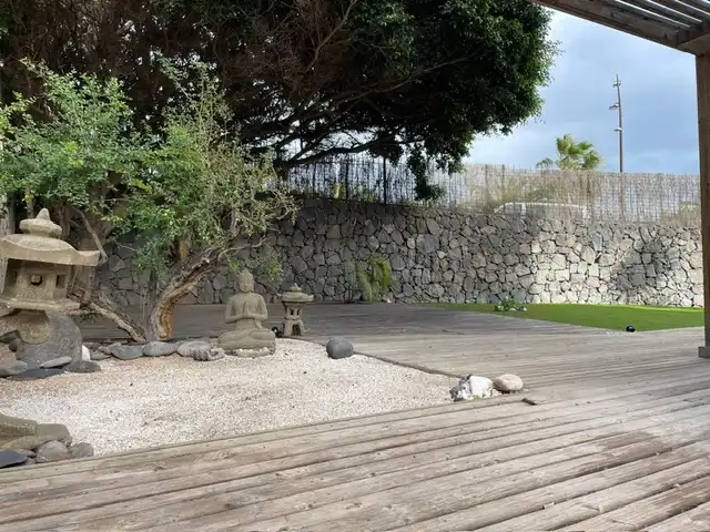 Terraza de Piso en venta en El Rosario con Jardín privado, Terraza y Horno