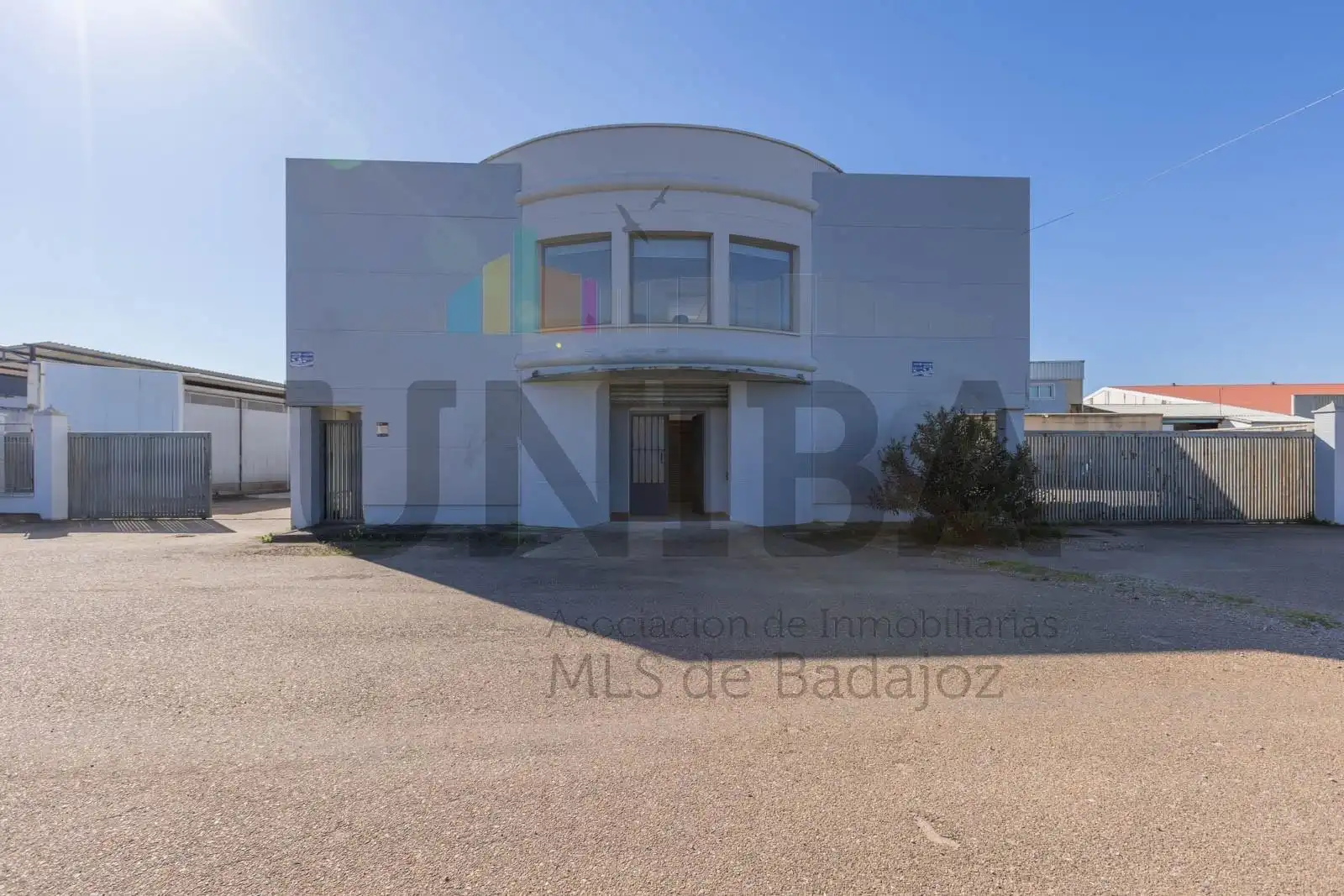 Exterior view of Industrial buildings for rent in La Garrovilla 