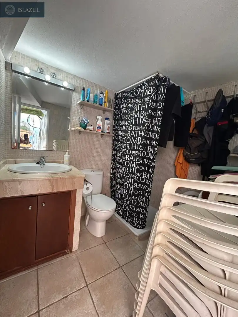 Bany de Casa o xalet en venda en Isla Cristina amb Jardí privat, Terrassa i Traster