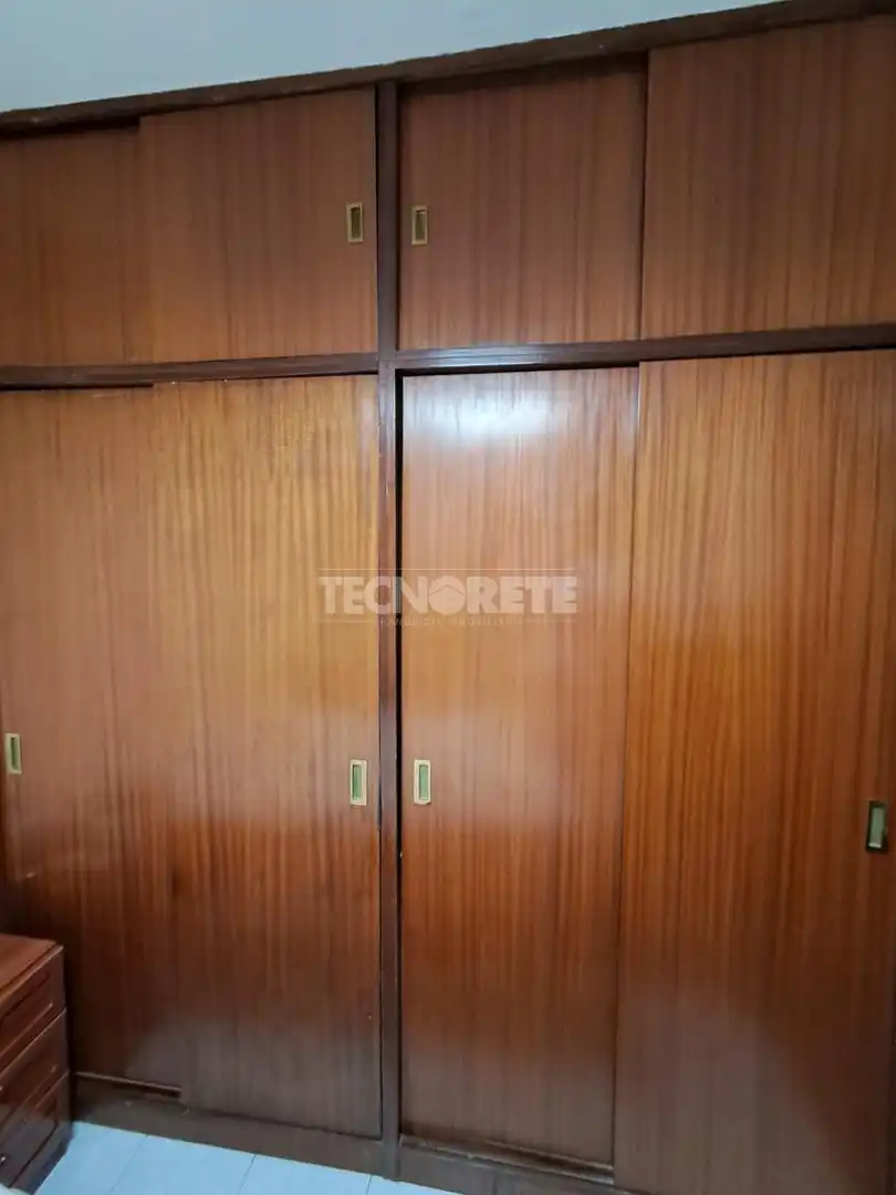 Dormitori de Pis en venda en Madrid amb Aire condicionat i Balcó