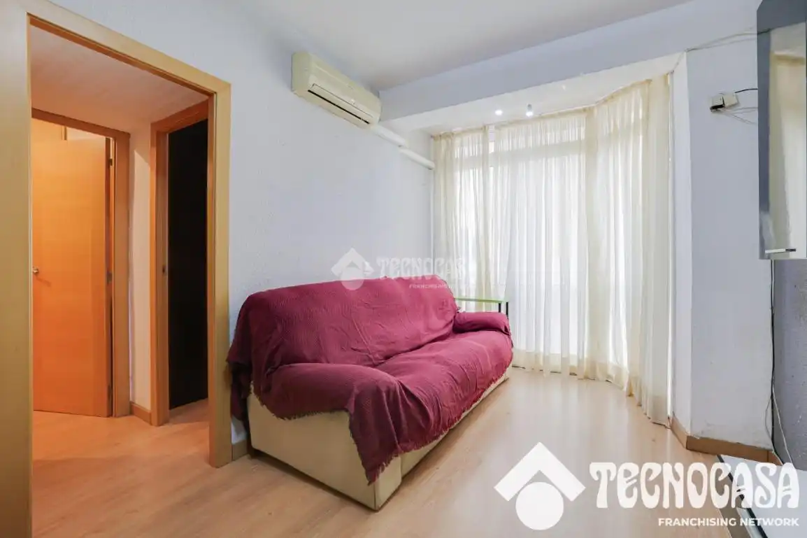 Habitación de Piso en venta en Barcelona con Aire acondicionado y Calefacción