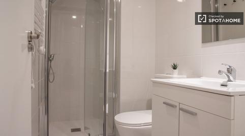 Foto 2 de Estudi per a compartir a Lucero, Madrid