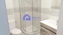 Bathroom of Flat for sale in Oviedo   with Heating