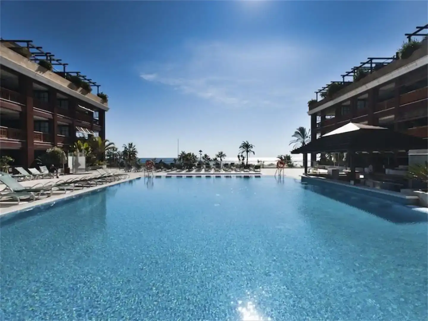 Piscina de Ático en venta en Marbella con Aire acondicionado, Piscina y Balcón