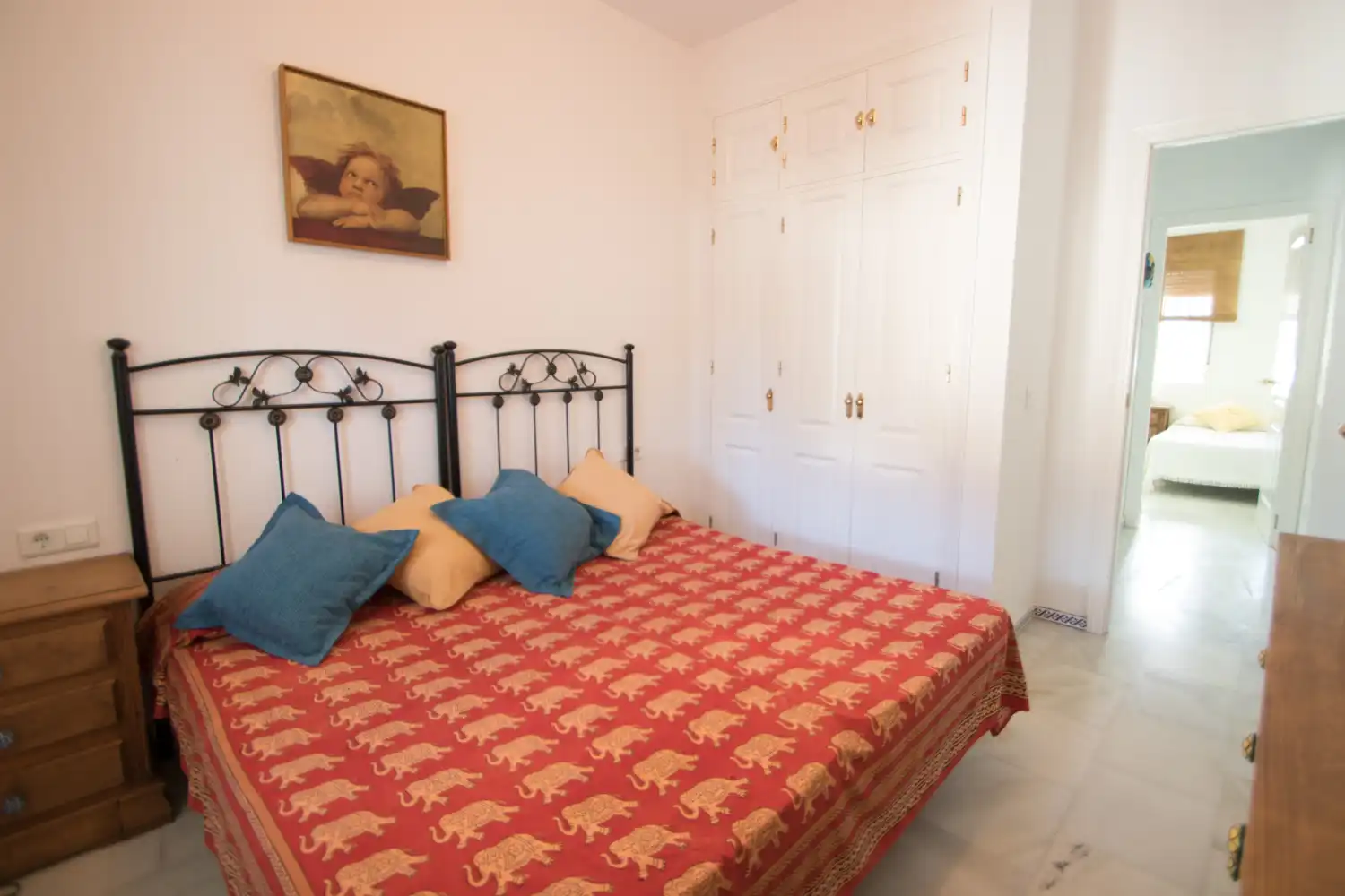 Dormitori de Apartament en venda en Chiclana de la Frontera amb Jardí privat, Moblat i Rentadora