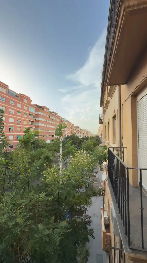 Vista exterior de Piso de alquiler en Granada con Aire acondicionado, Amueblado y Lavadora