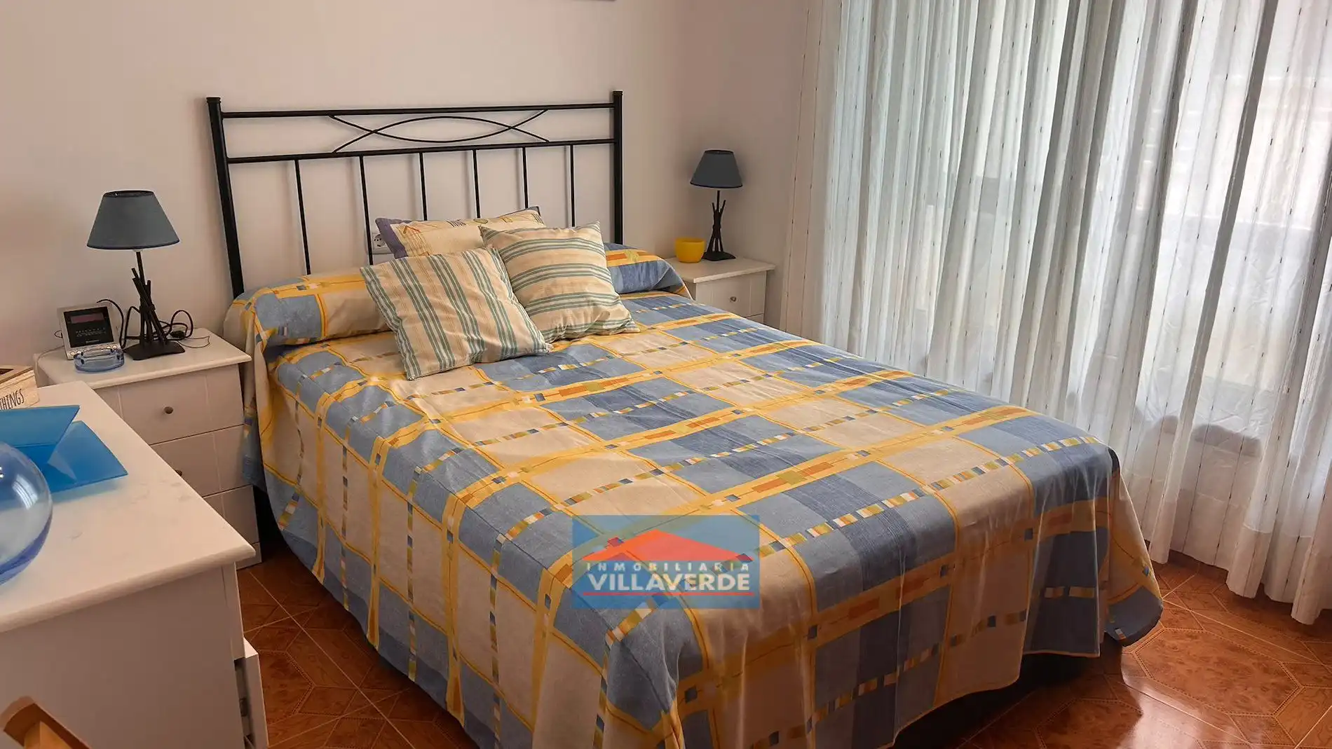Dormitori de Pis de lloguer en Cangas 